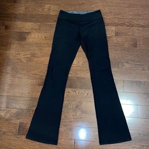 REVERSABLE IVIVVA BLACK YOGA PANTS